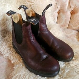 Blundstone Size 5 (8 women's) Burgundy